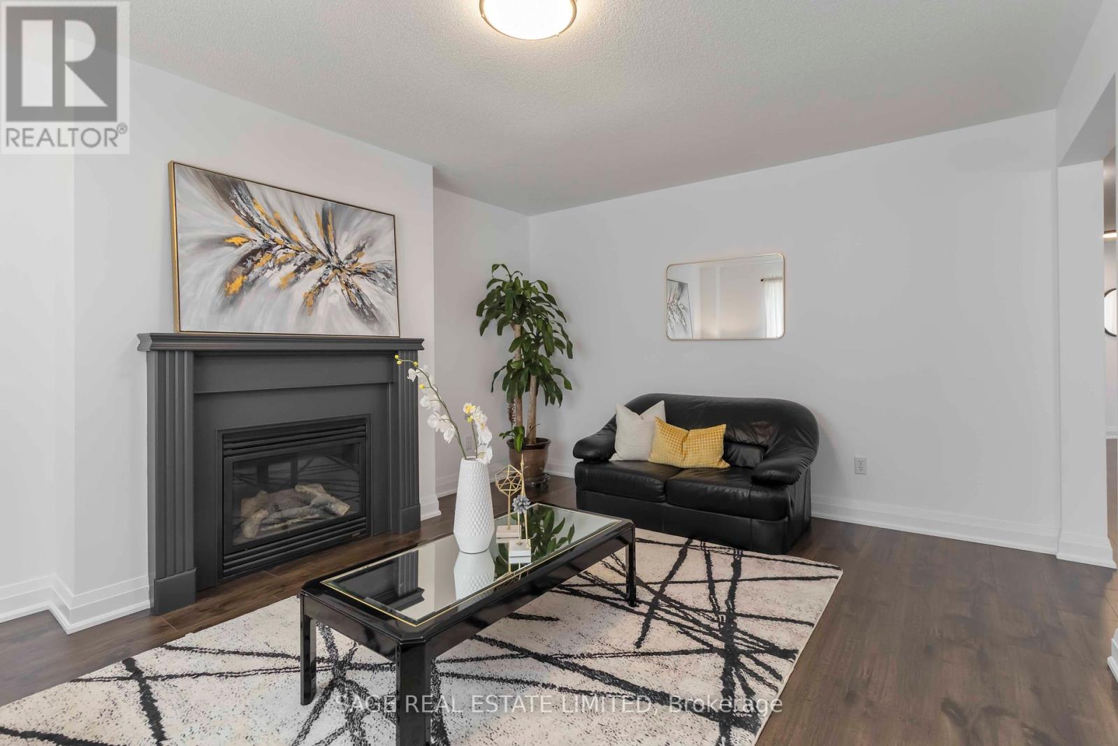 4159 Castlebury Street, Mississauga, Ontario  L5V 3C4 - Photo 19 - W12437706
