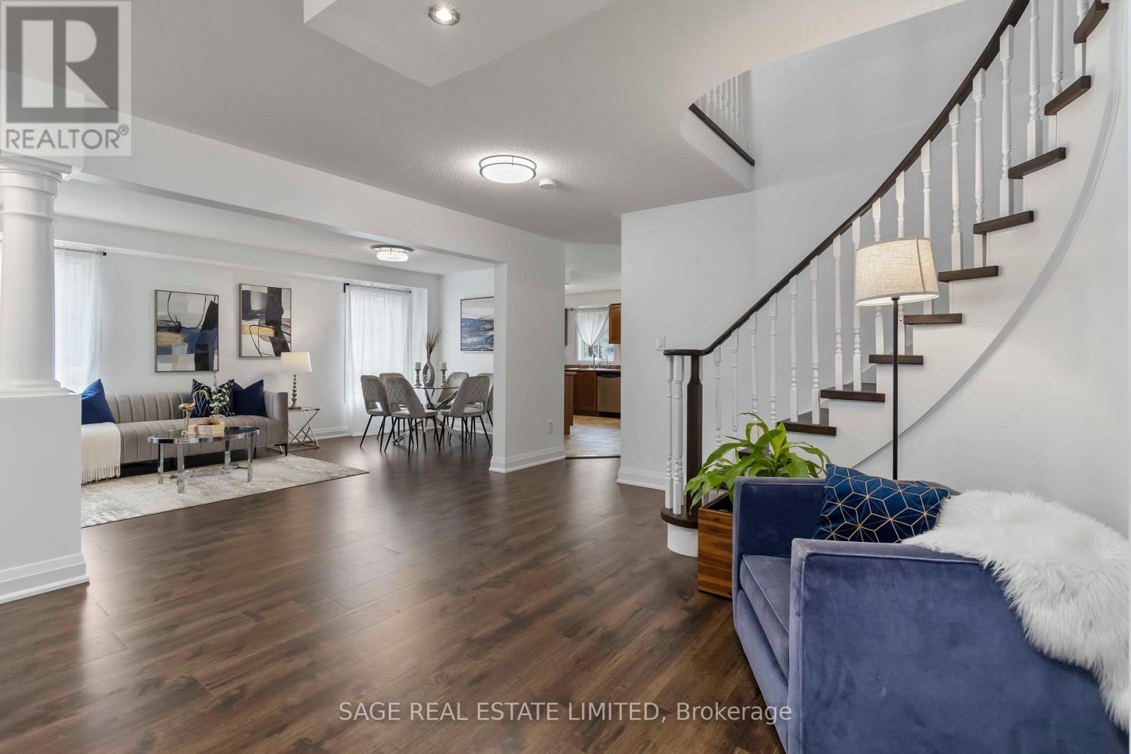 4159 Castlebury Street, Mississauga, Ontario  L5V 3C4 - Photo 5 - W12437706