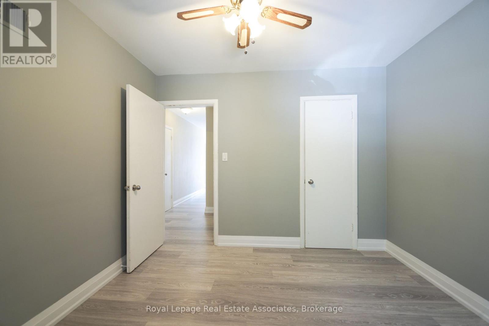 Upper - 11 Mississauga Road N, Mississauga, Ontario  L5H 2H5 - Photo 16 - W12437707