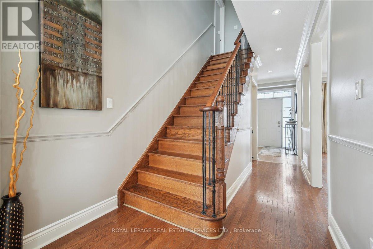 2313 Blue Oak Circle, Oakville, Ontario  L6M 5J3 - Photo 25 - W12437708