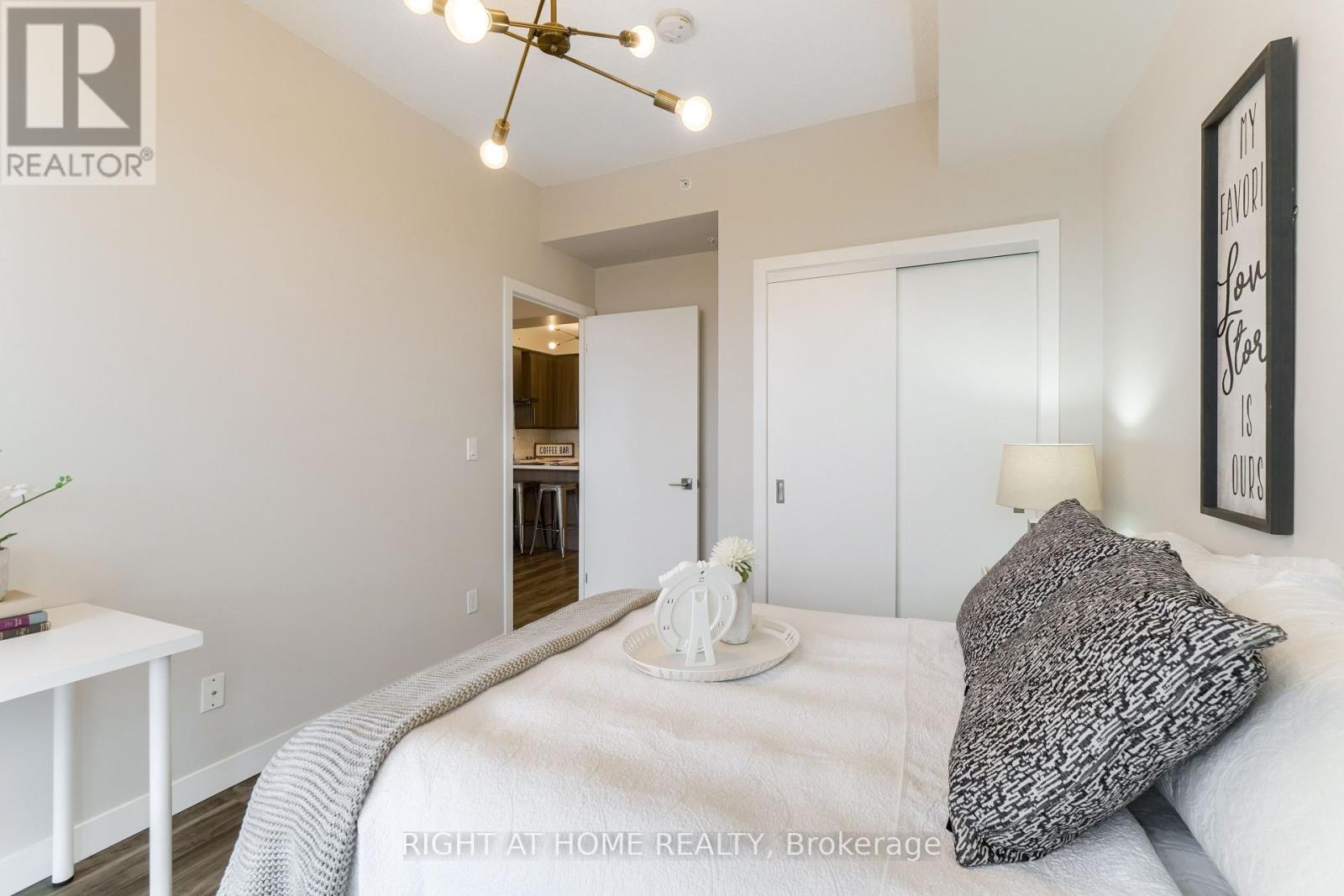 713 - 2081 Fairview Street, Burlington, Ontario  L7R 0E5 - Photo 18 - W12437739