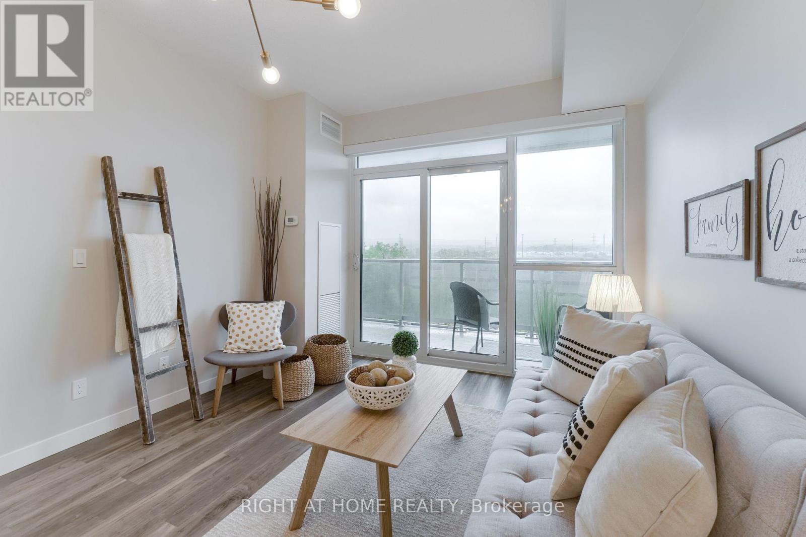 713 - 2081 Fairview Street, Burlington, Ontario  L7R 0E5 - Photo 6 - W12437739
