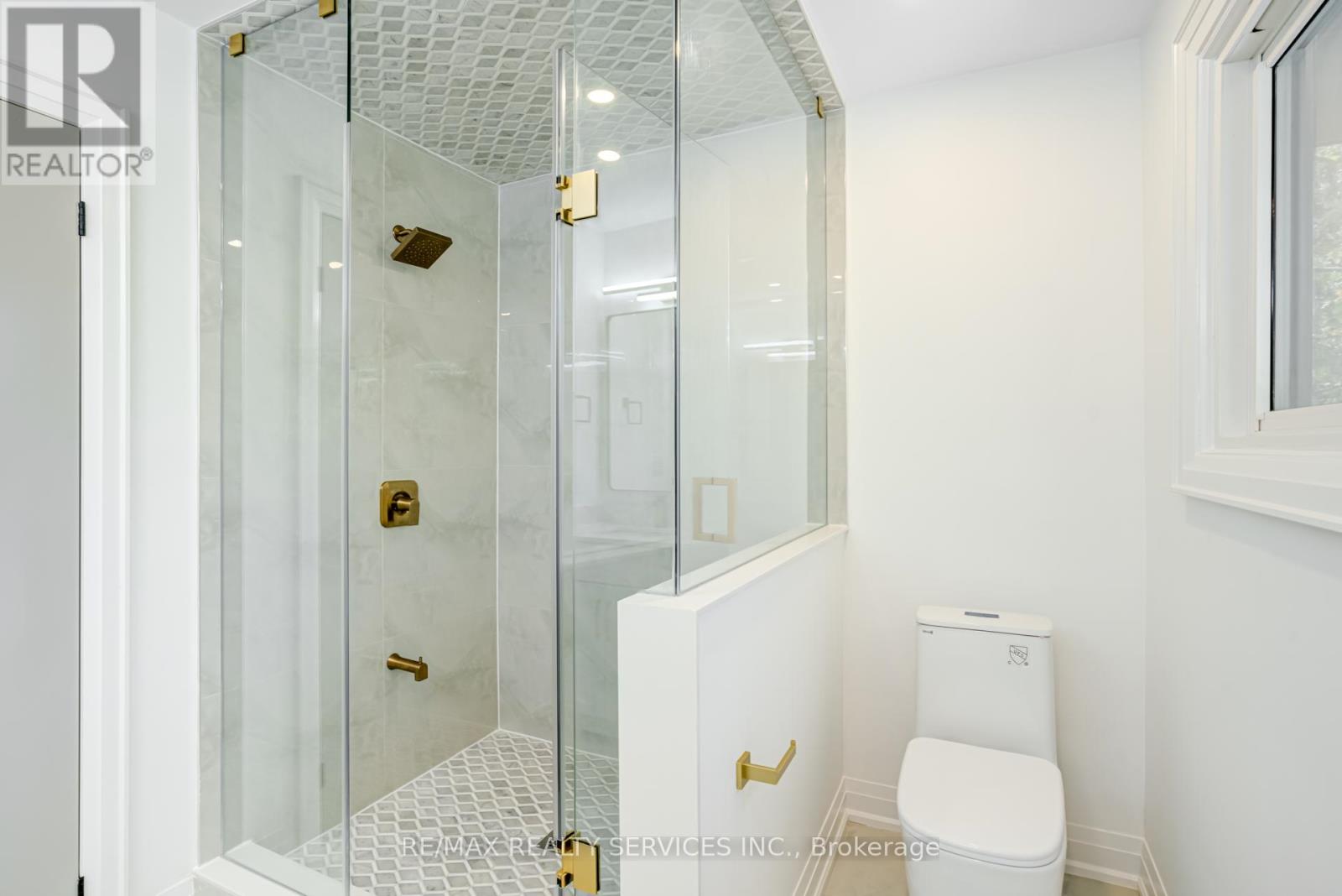 5133 Cherryhill Crescent, Burlington, Ontario  L7L 4B8 - Photo 25 - W12437753