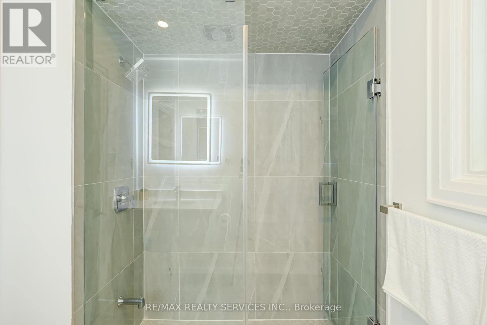5133 Cherryhill Crescent, Burlington, Ontario  L7L 4B8 - Photo 31 - W12437753