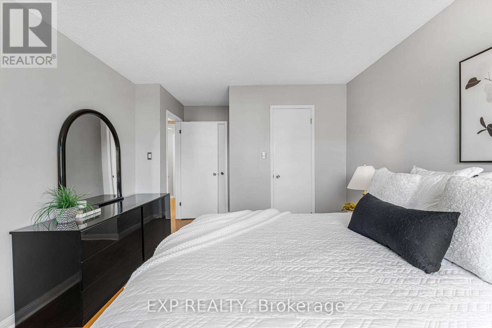 70 - 6797 Formentera Avenue, Mississauga, Ontario  L5N 2L6 - Photo 28 - W12437755