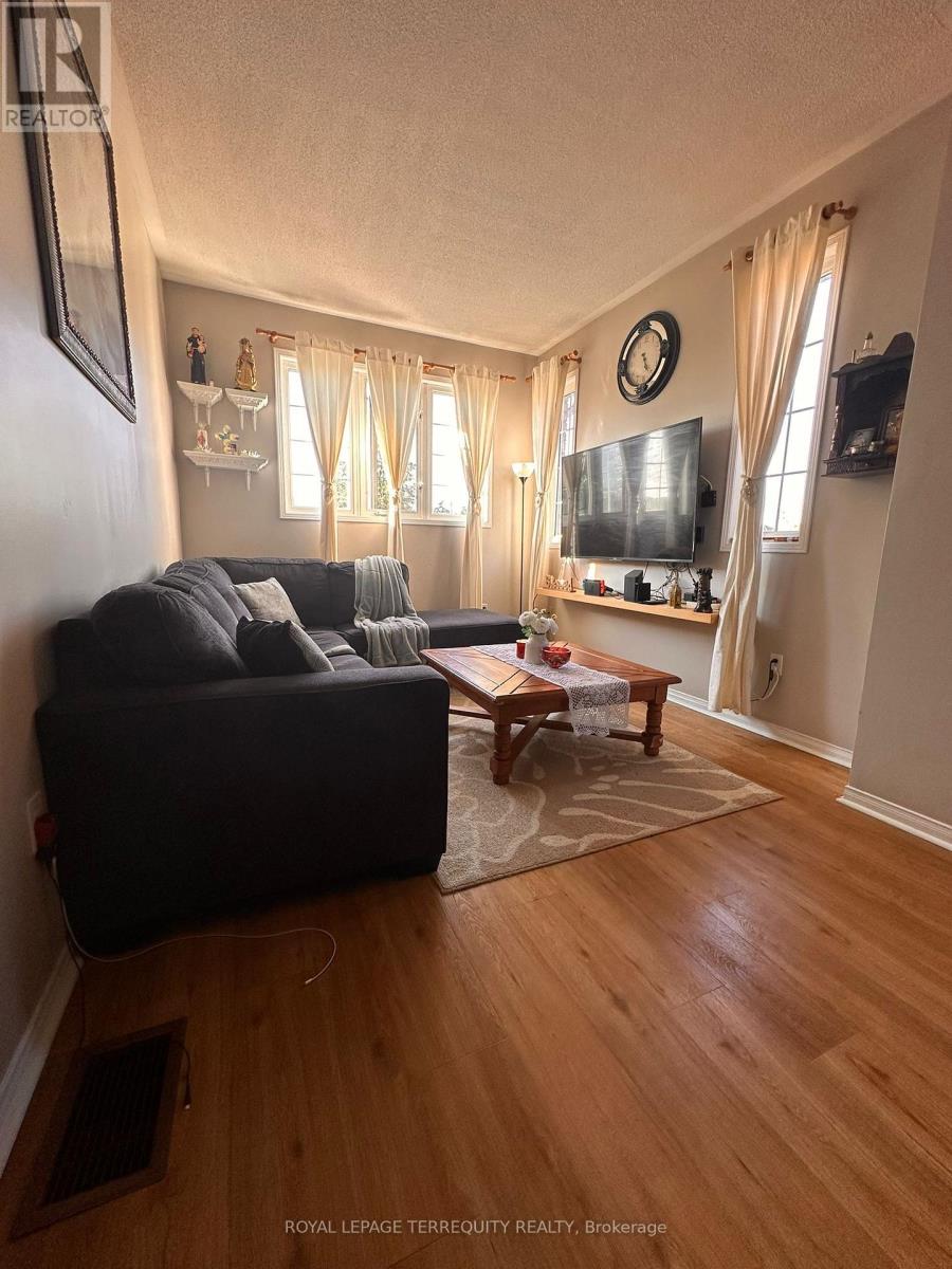 3836 Ridgepoint Way, Mississauga, Ontario  L5N 7T7 - Photo 13 - W12437761