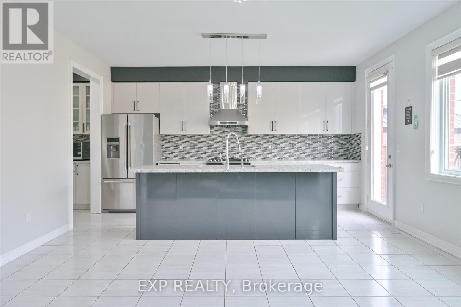 83 Parity Road, Brampton, Ontario  L6X 5N1 - Photo 12 - W12437763