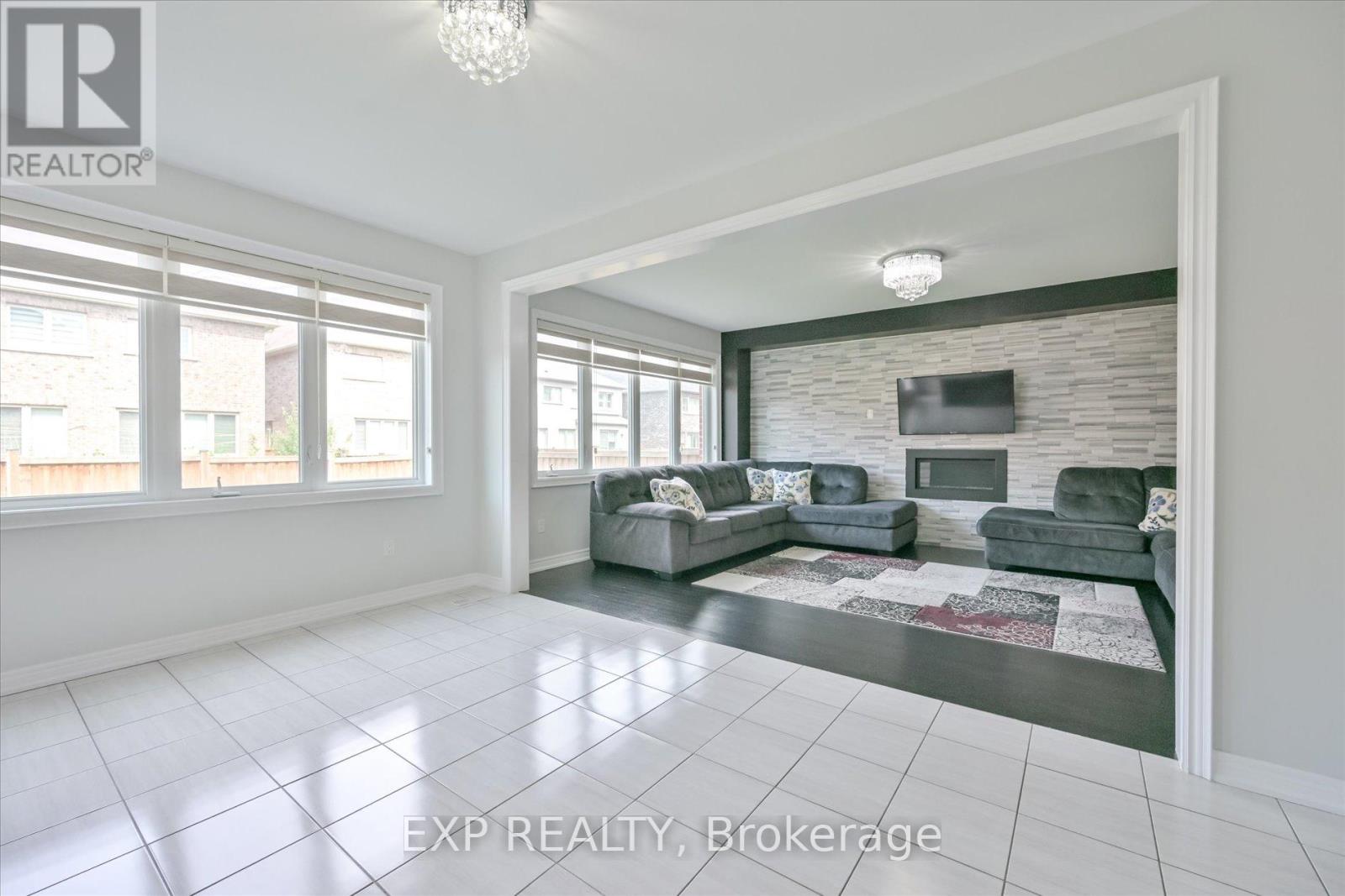 83 Parity Road, Brampton, Ontario  L6X 5N1 - Photo 14 - W12437763