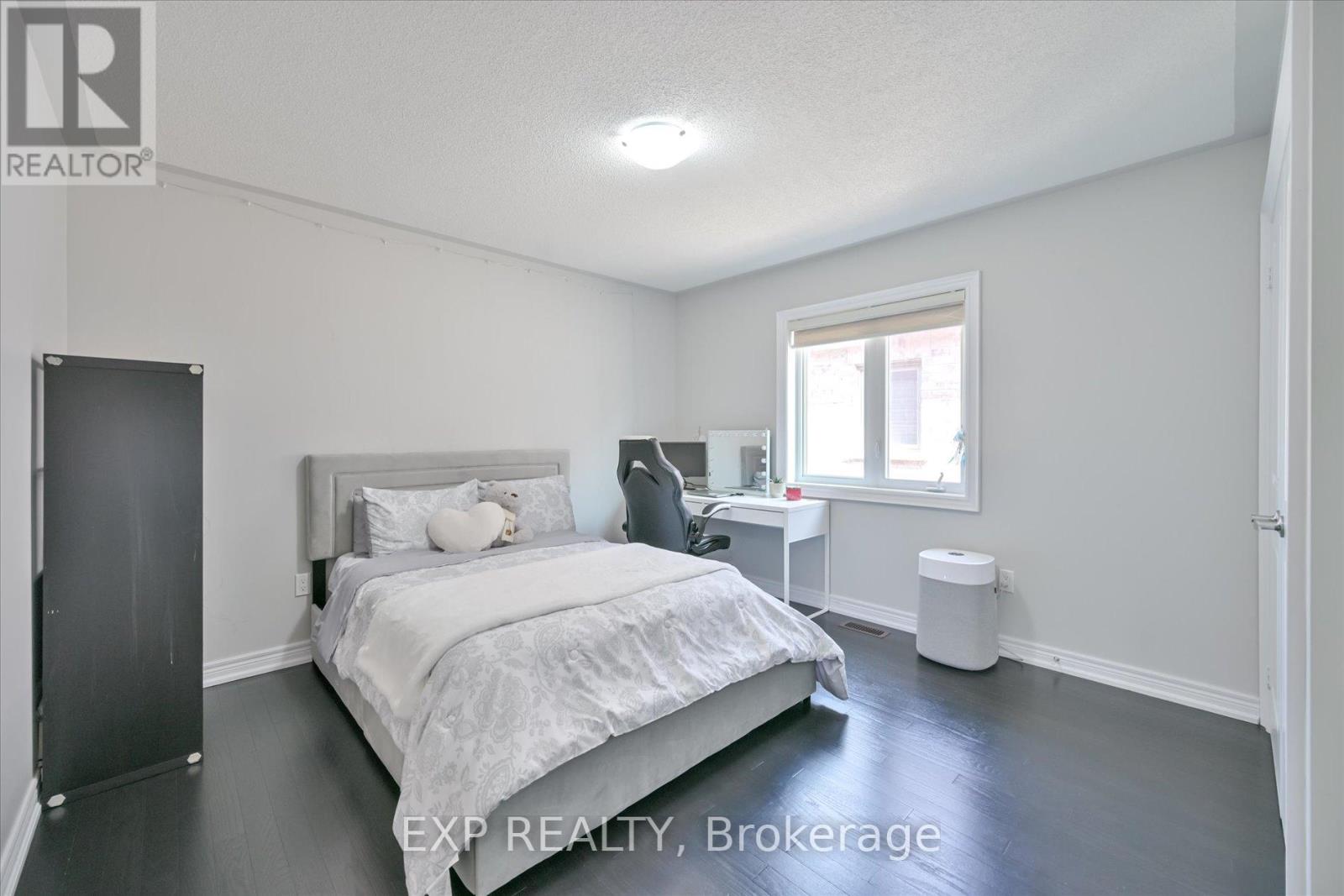 83 Parity Road, Brampton, Ontario  L6X 5N1 - Photo 24 - W12437763