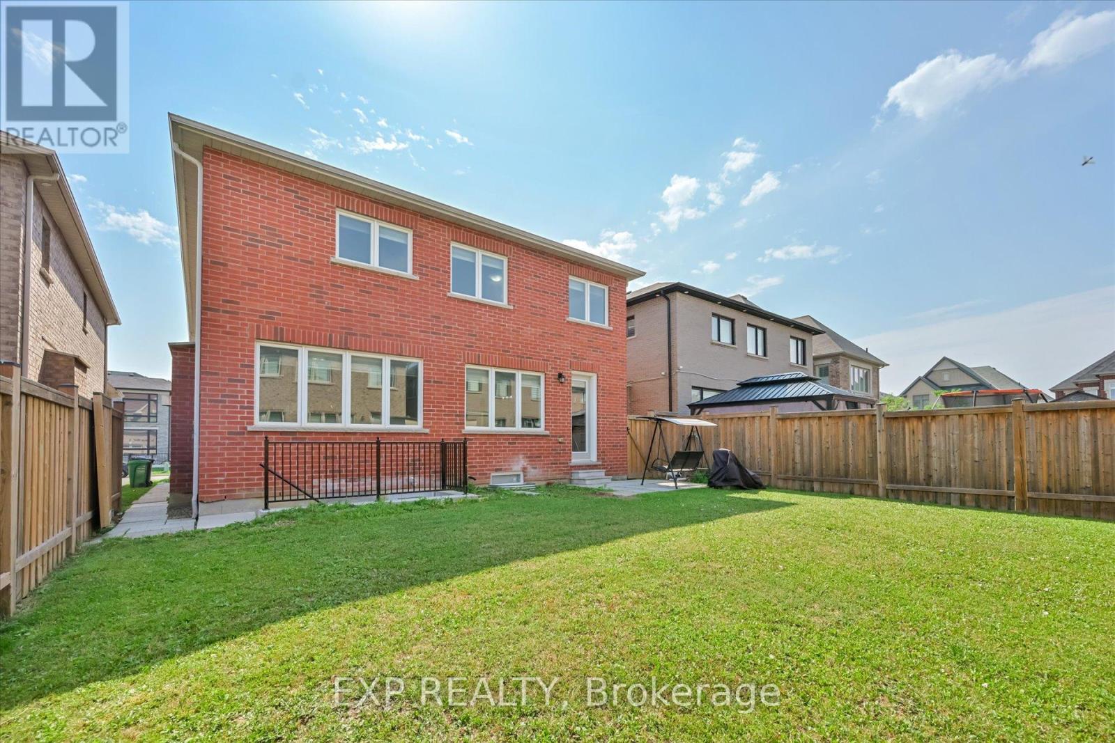 83 Parity Road, Brampton, Ontario  L6X 5N1 - Photo 35 - W12437763