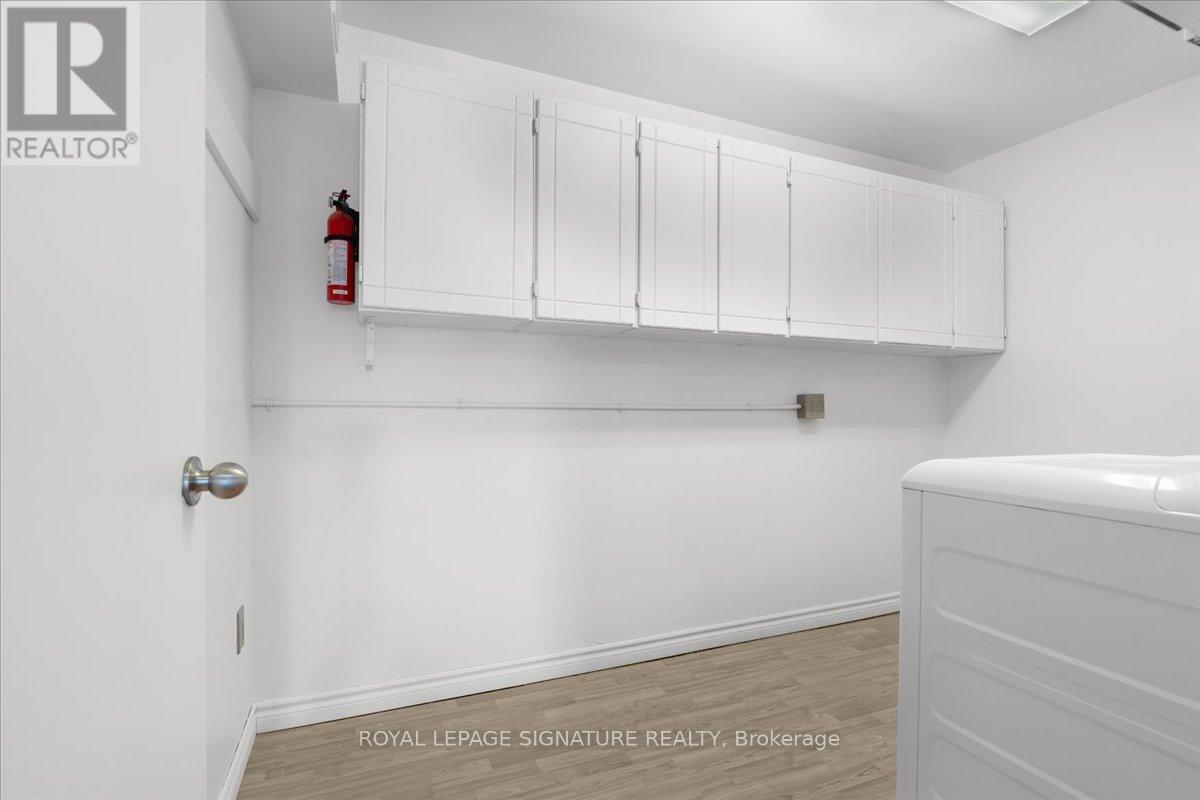 601 - 1320 Mississauga Valley Boulevard, Mississauga, Ontario  L5A 3S9 - Photo 25 - W12437772