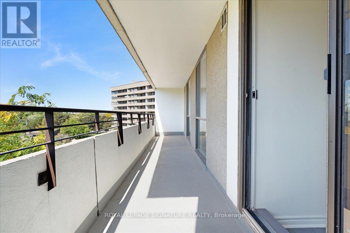 601 - 1320 Mississauga Valley Boulevard, Mississauga, Ontario  L5A 3S9 - Photo 27 - W12437772