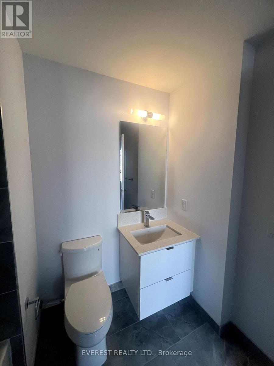 1711 - 30 Elm Drive E, Mississauga, Ontario  L5A 4C3 - Photo 7 - W12437777