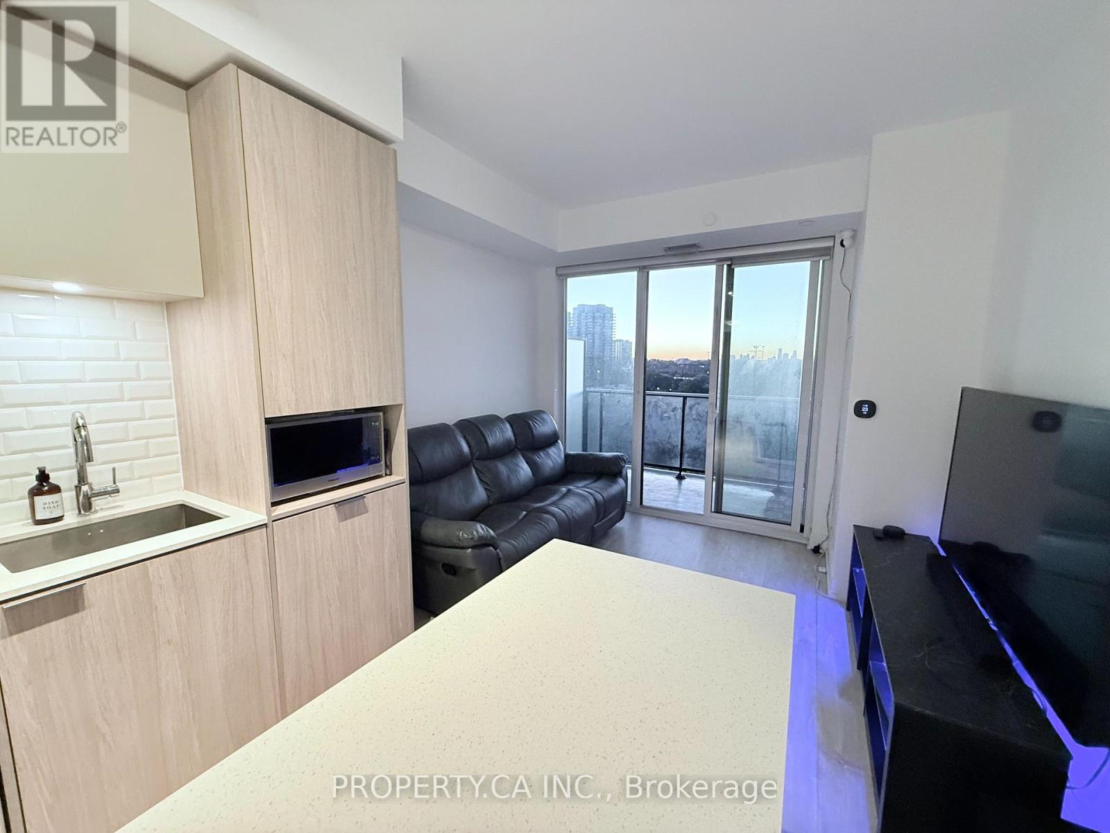 1110 - 70 Annie Craig Drive, Toronto, Ontario  M9V 0G2 - Photo 4 - W12437808