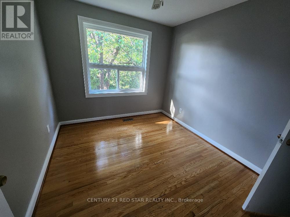 Main - 56 Arkley Crescent, Toronto, Ontario  M9R 3S3 - Photo 5 - W12437820