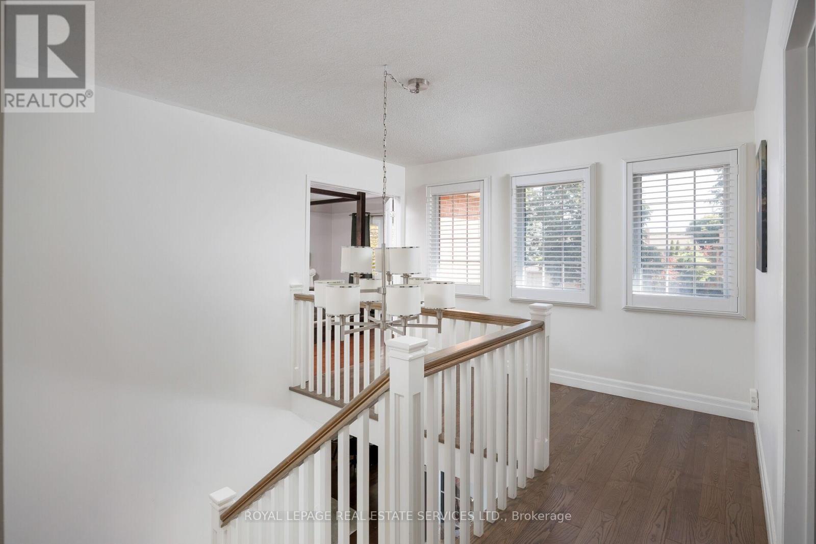 388 Aspen Forest Drive, Oakville, Ontario  L6J 6H5 - Photo 23 - W12437831