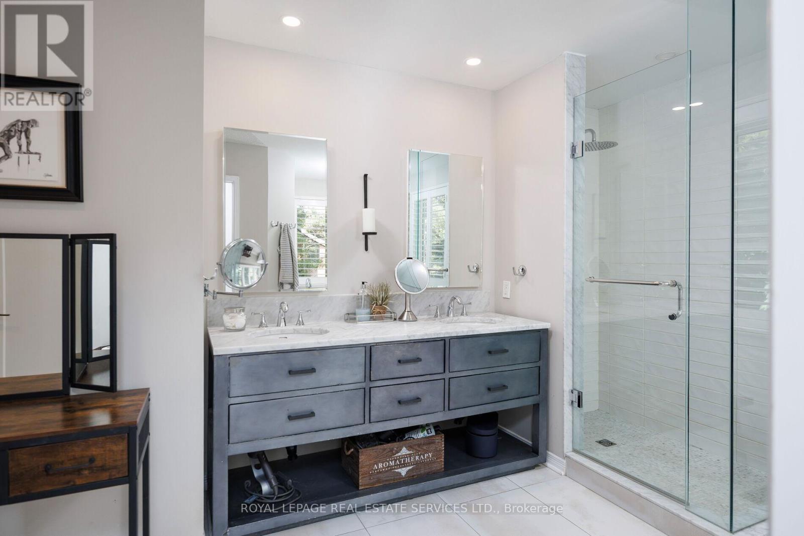 388 Aspen Forest Drive, Oakville, Ontario  L6J 6H5 - Photo 29 - W12437831