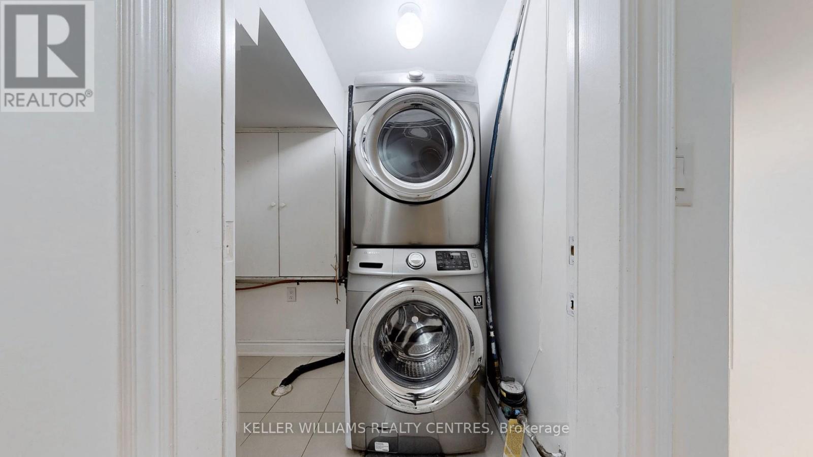 272 B Boon Avenue, Toronto, Ontario  M6E 3Z9 - Photo 19 - W12437837