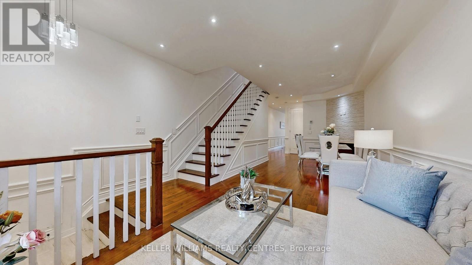 272 B Boon Avenue, Toronto, Ontario  M6E 3Z9 - Photo 4 - W12437837