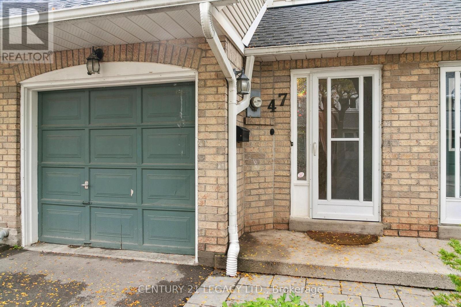47 - 2530 Northampton Boulevard, Burlington, Ontario  L7M 4B4 - Photo 2 - W12437845