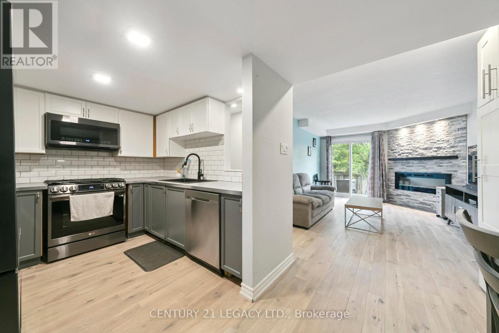 47 - 2530 Northampton Boulevard, Burlington, Ontario  L7M 4B4 - Photo 6 - W12437845