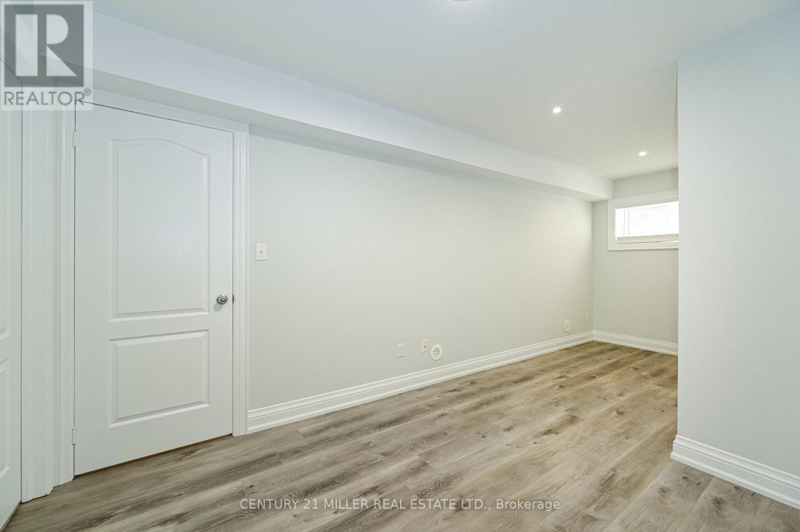2 - 43 Hays Boulevard, Oakville, Ontario  L6H 0J1 - Photo 11 - W12437863