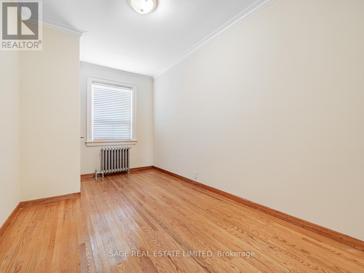 179 Livingstone Avenue, Toronto, Ontario  M6E 2L9 - Photo 17 - W12437870