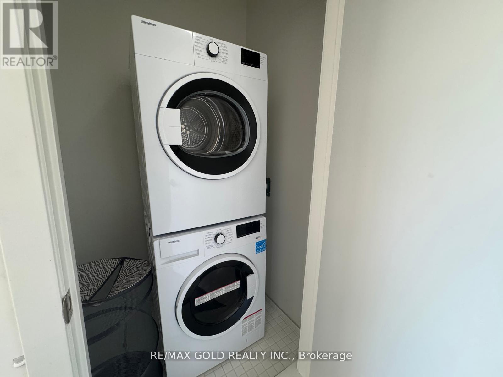 105 - 58 Sky Harbour Drive, Brampton, Ontario  L6Y 0C1 - Photo 13 - W12437905