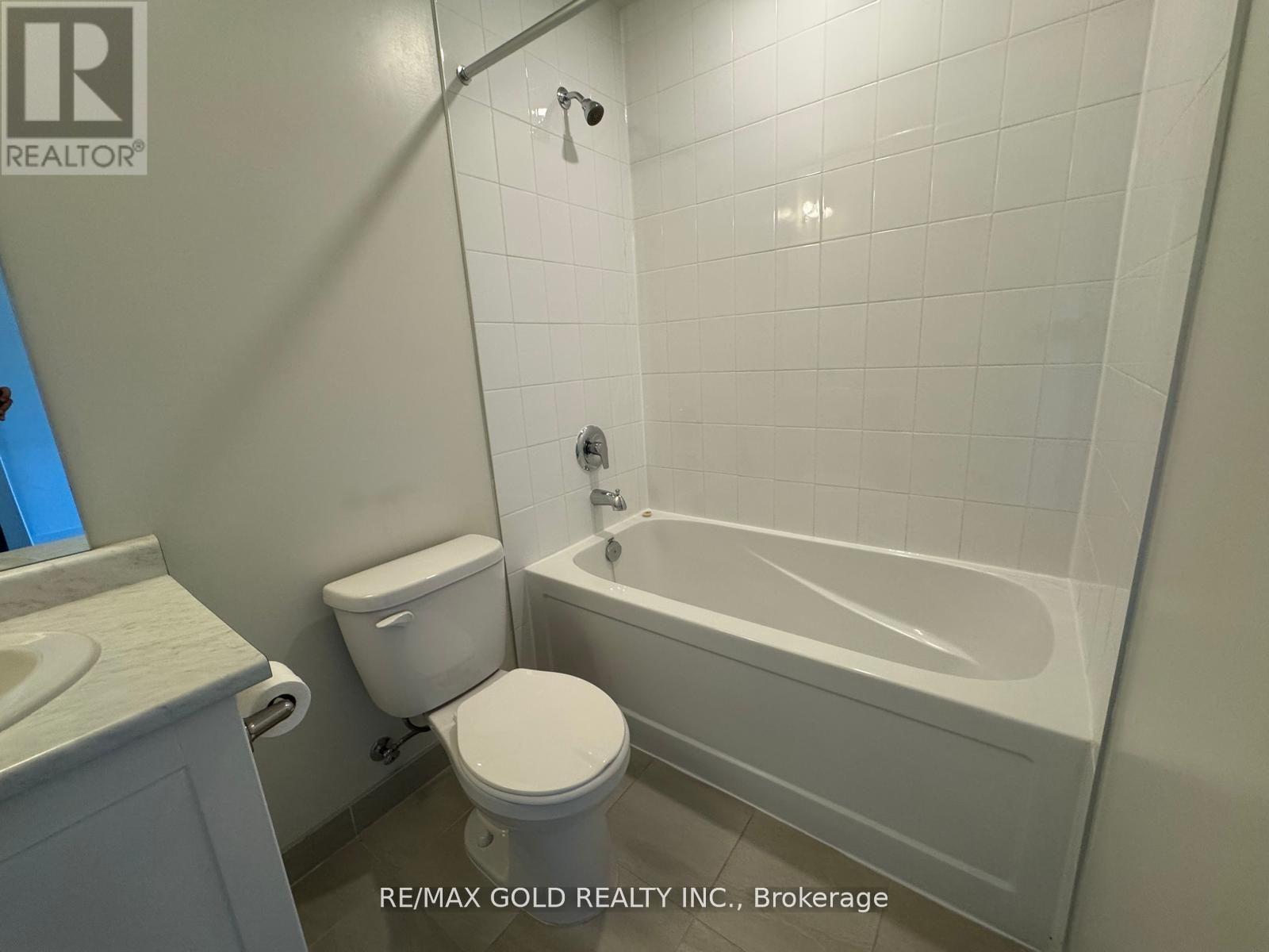 105 - 58 Sky Harbour Drive, Brampton, Ontario  L6Y 0C1 - Photo 16 - W12437905