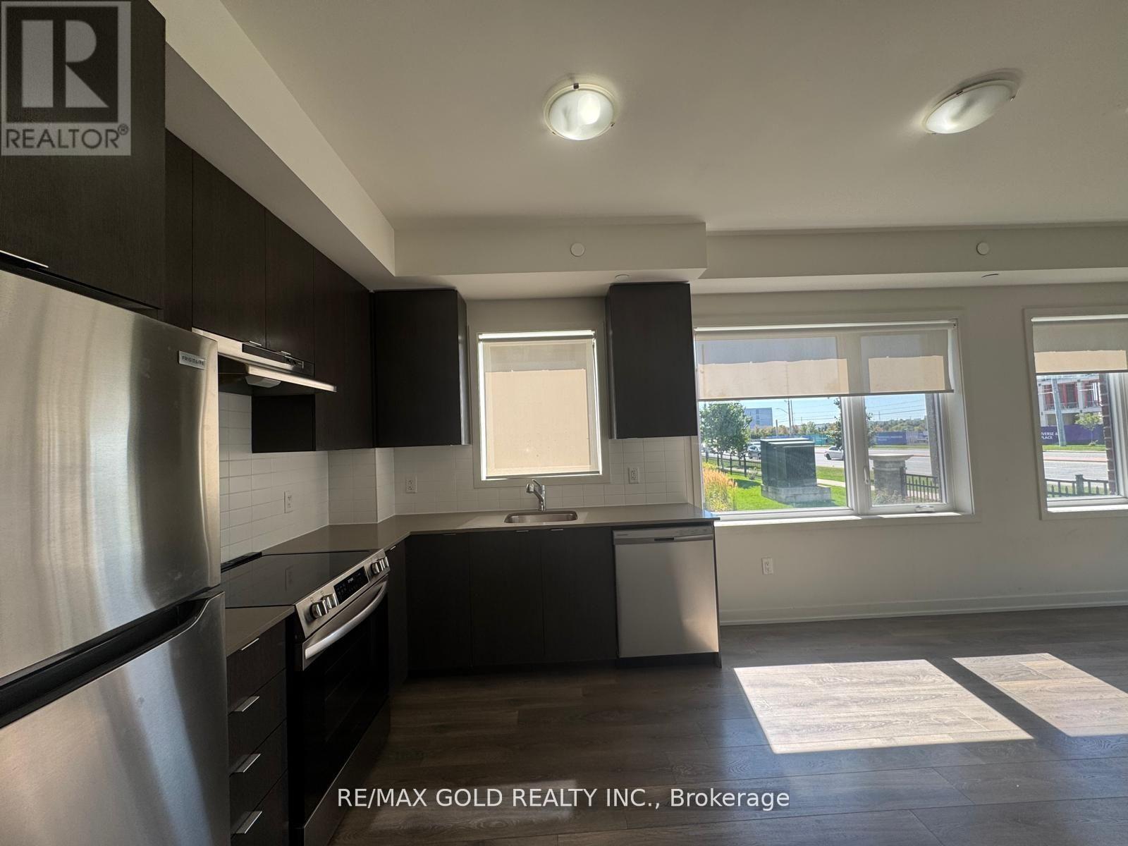 105 - 58 Sky Harbour Drive, Brampton, Ontario  L6Y 0C1 - Photo 6 - W12437905