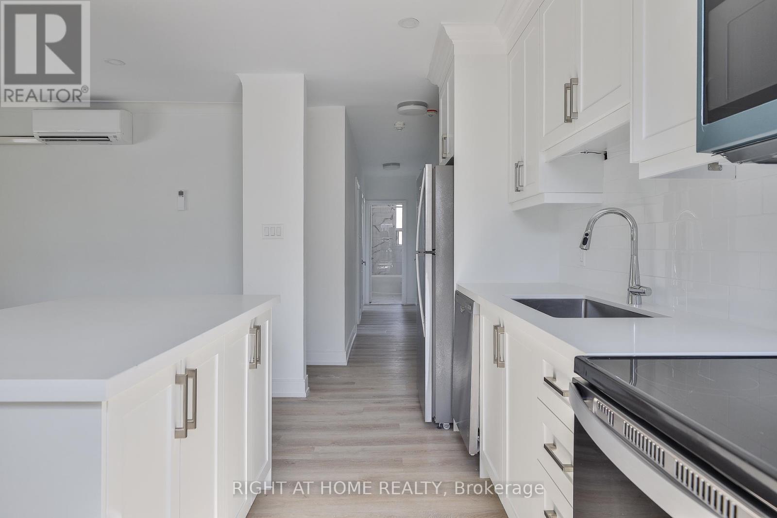 6 - 2841 Keele Street, Toronto, Ontario  M3M 2G7 - Photo 7 - W12437913