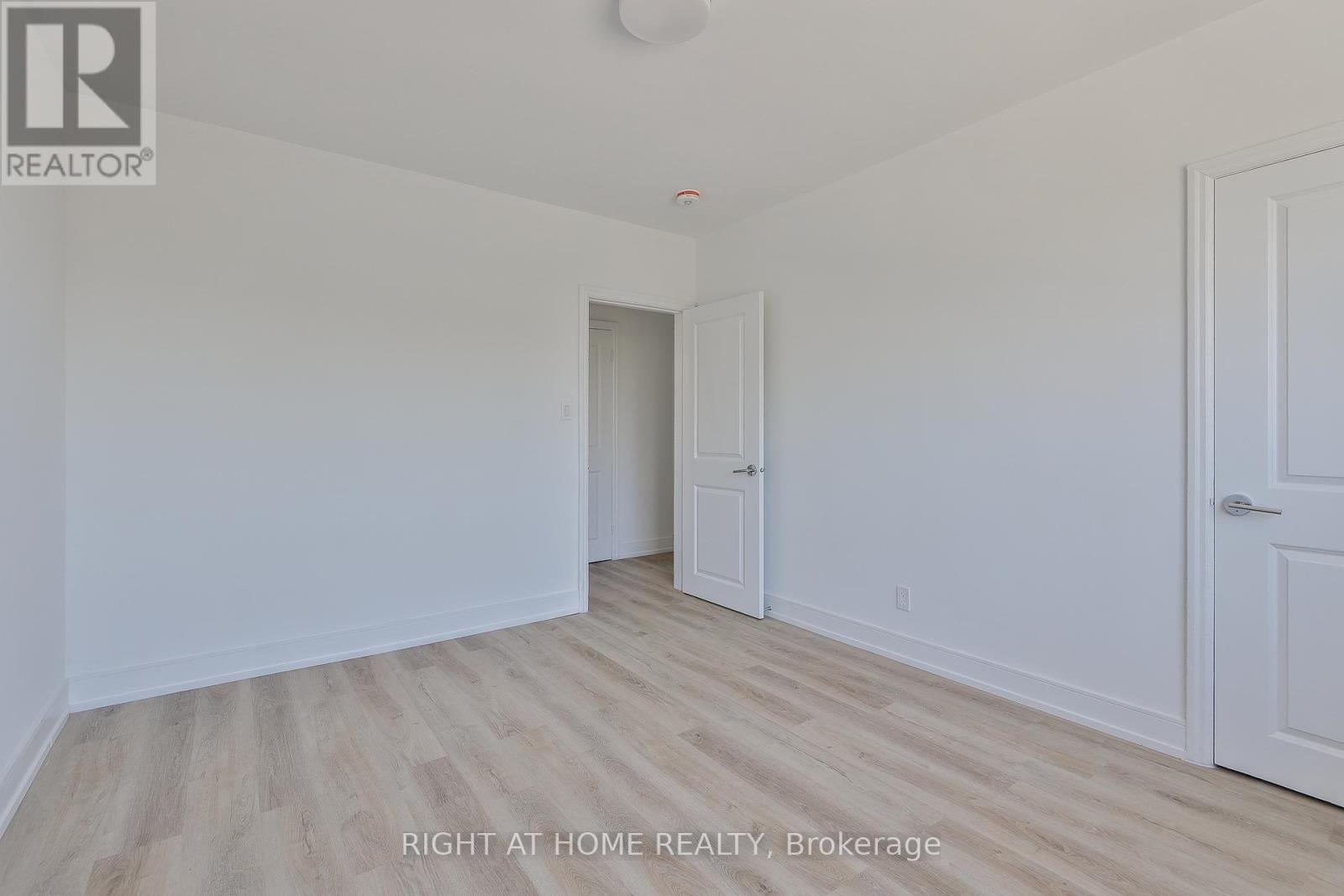 6 - 2841 Keele Street, Toronto, Ontario  M3M 2G7 - Photo 9 - W12437913