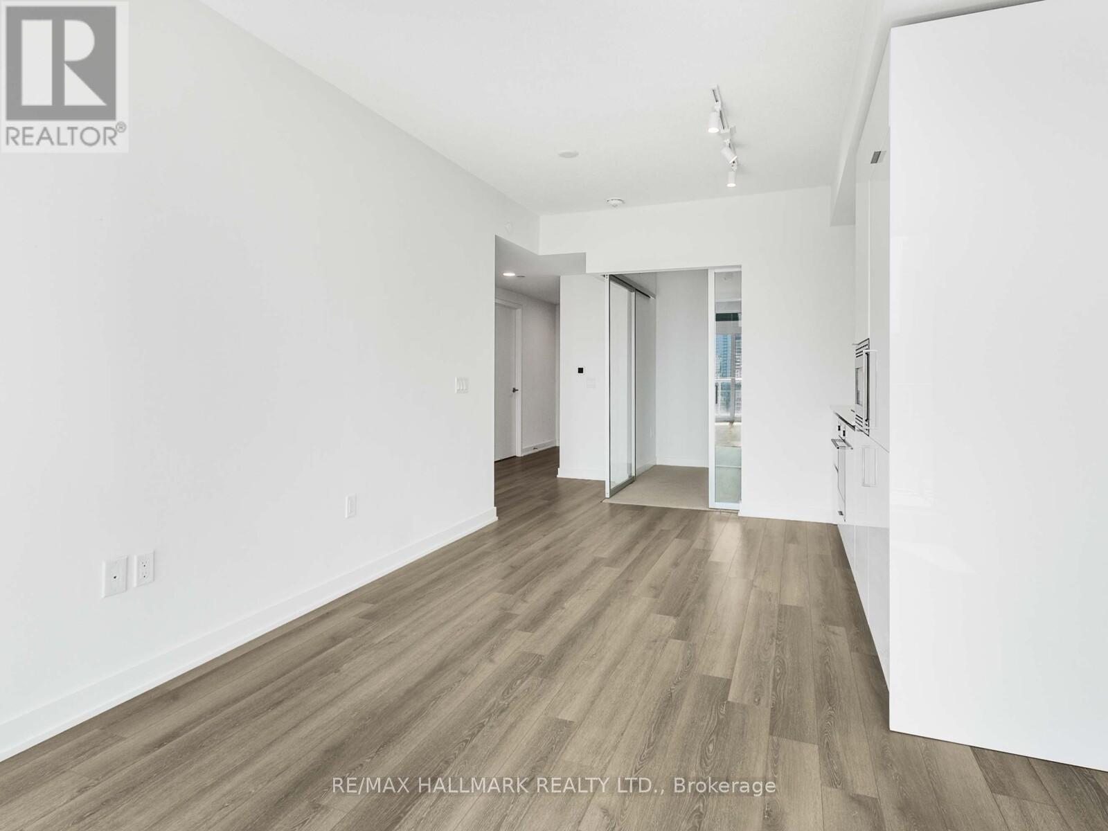 3217 - 230 Simcoe Street, Toronto, Ontario  M5T 0G7 - Photo 5 - C12437936