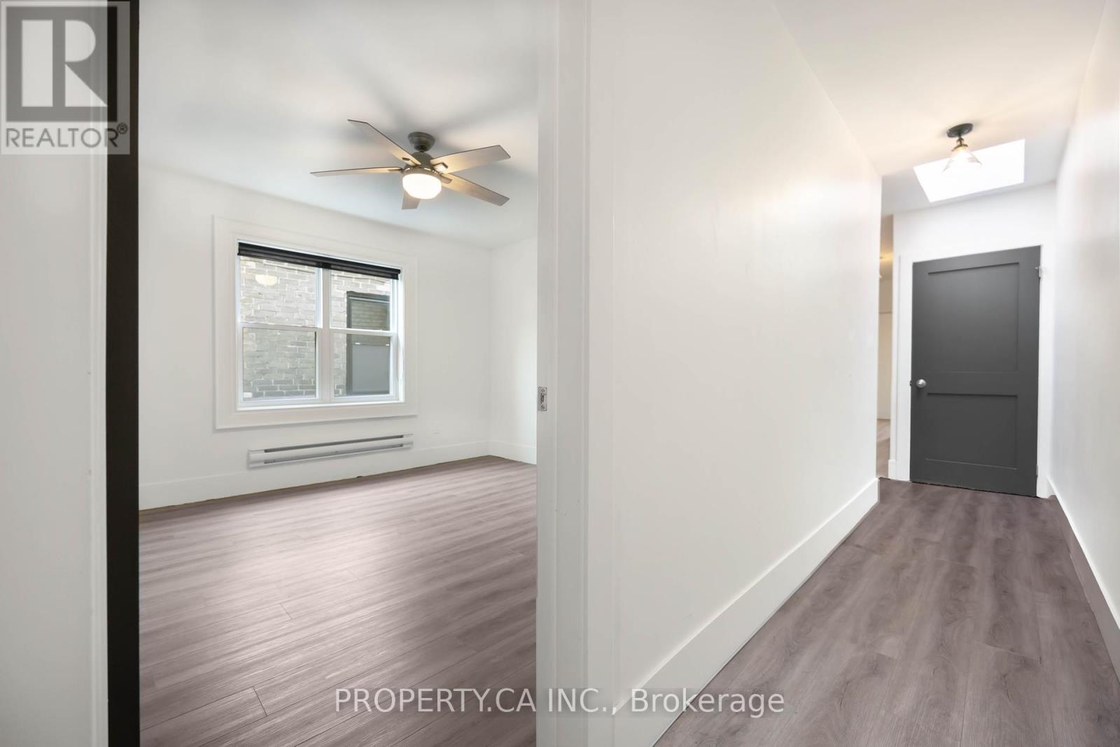 647a St Clair Avenue W, Toronto, Ontario  M6C 1A7 - Photo 8 - C12437938