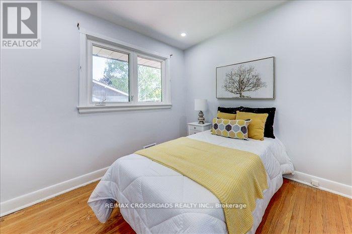 2 Tangmere Rd (Main) Road, Toronto, Ontario  M3B 2N1 - Photo 18 - C12437955