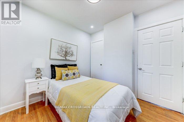 2 Tangmere Rd (Main) Road, Toronto, Ontario  M3B 2N1 - Photo 19 - C12437955