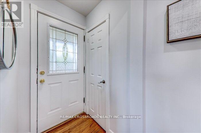 2 Tangmere Rd (Main) Road, Toronto, Ontario  M3B 2N1 - Photo 5 - C12437955