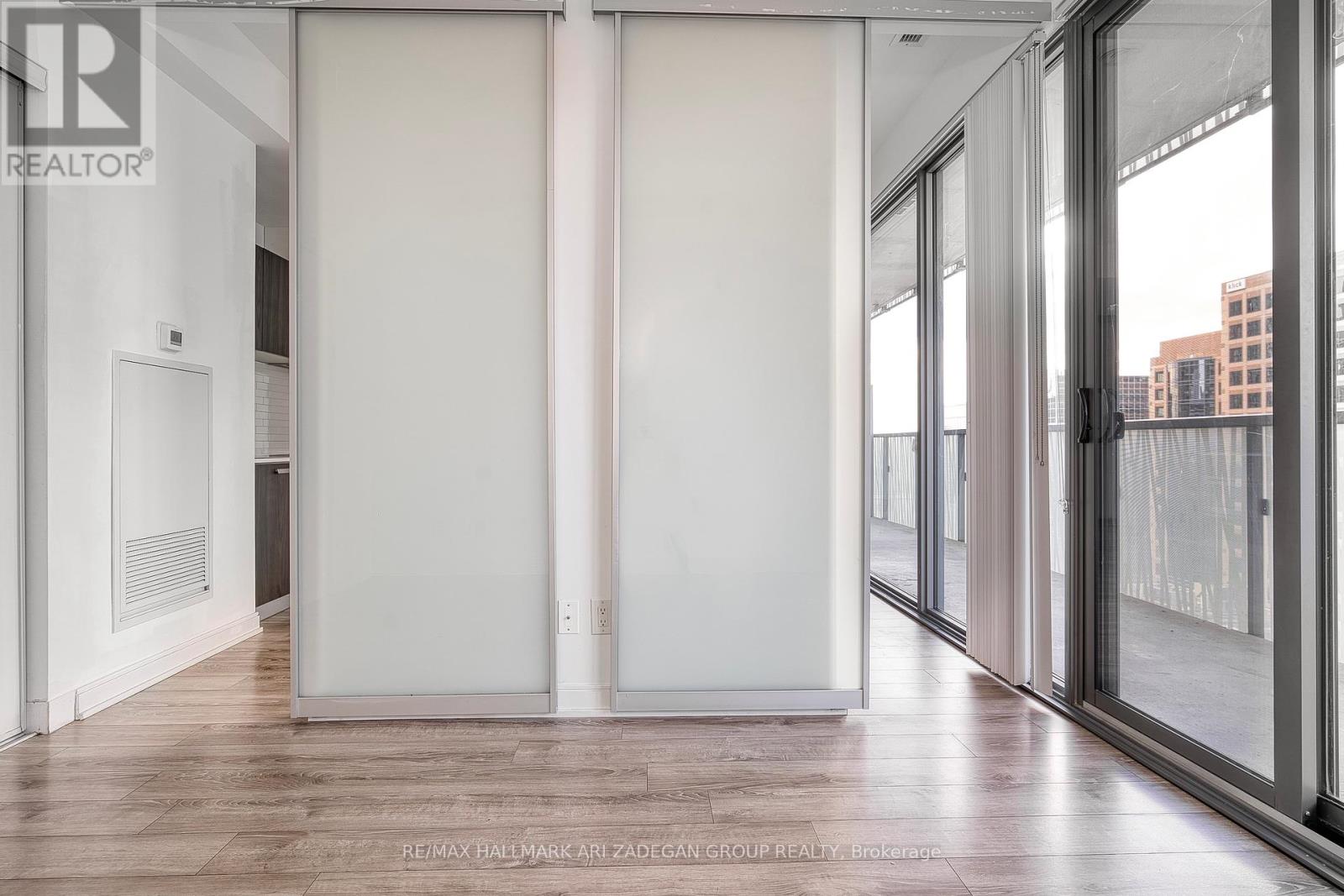 1415 - 50 Charles Street E, Toronto, Ontario  M4Y 0C3 - Photo 16 - C12437966