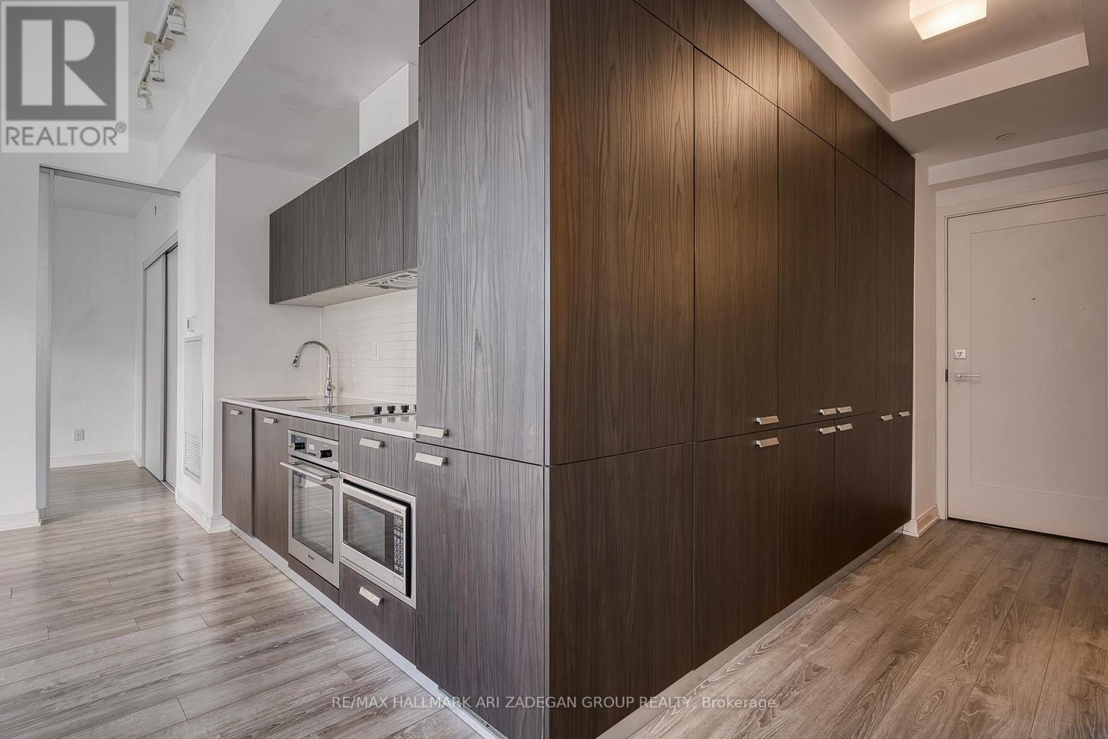 1415 - 50 Charles Street E, Toronto, Ontario  M4Y 0C3 - Photo 9 - C12437966