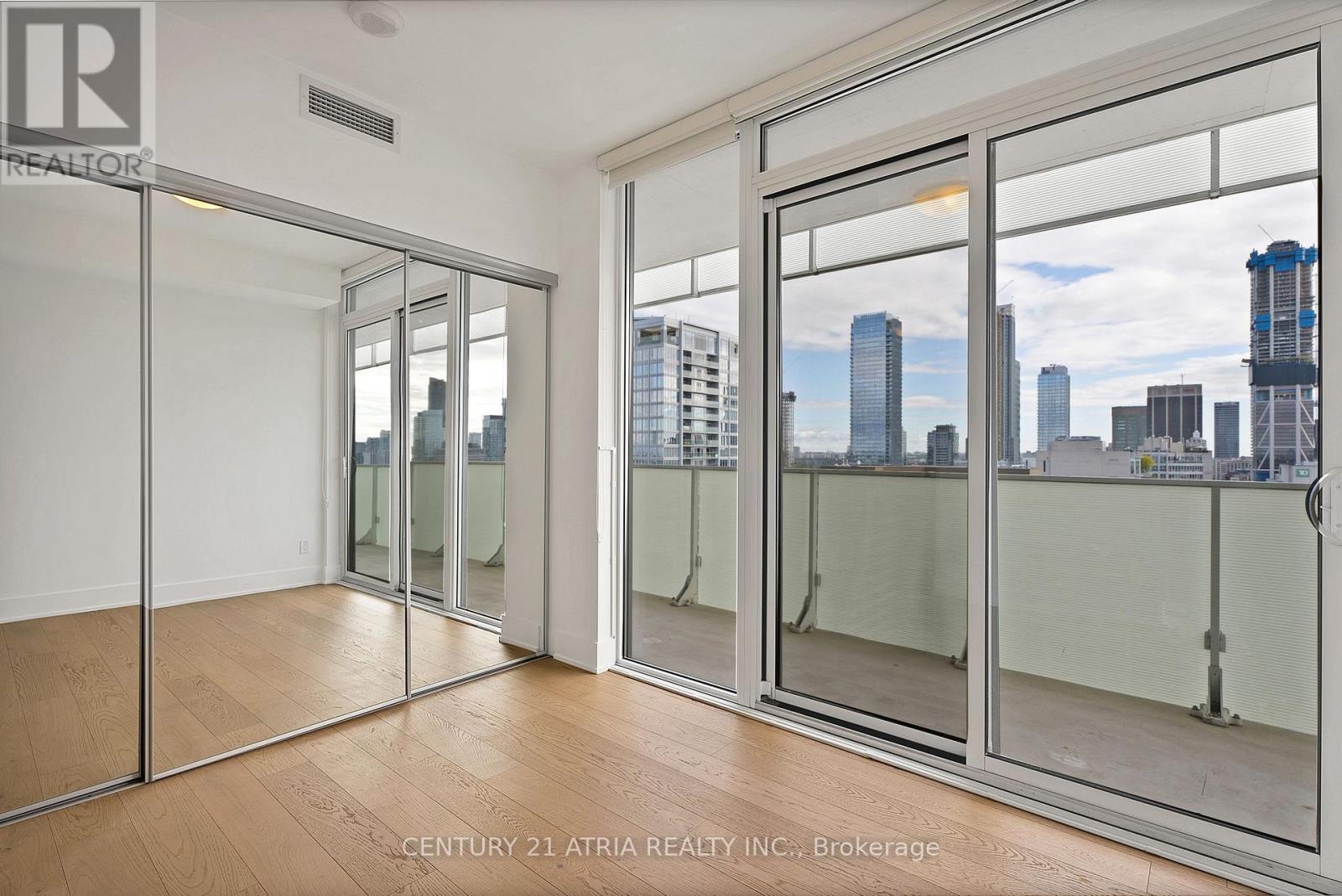 3002 - 200 Bloor Street W, Toronto, Ontario  M5S 1T8 - Photo 13 - C12437994