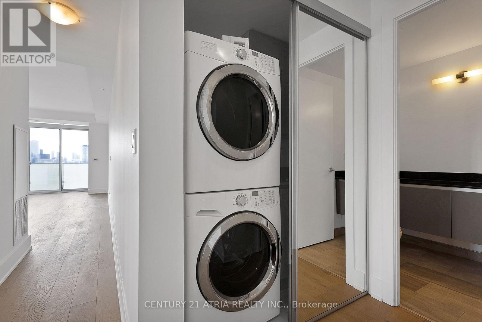 3002 - 200 Bloor Street W, Toronto, Ontario  M5S 1T8 - Photo 16 - C12437994