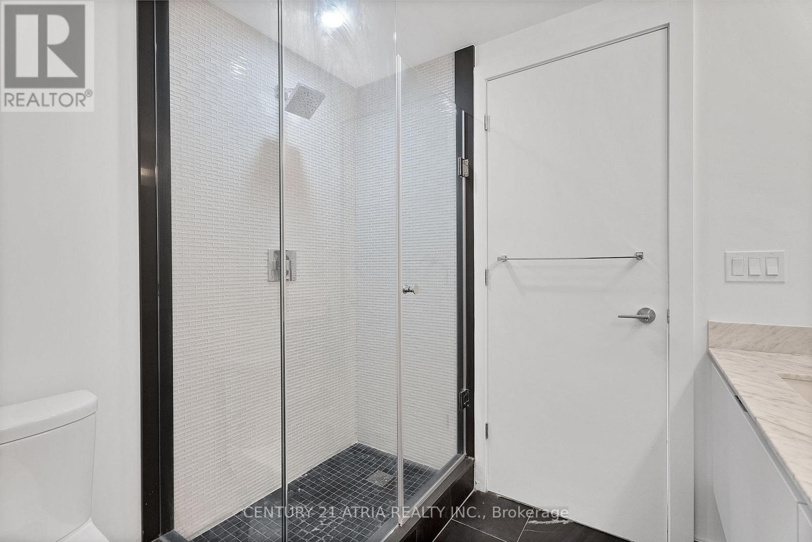3002 - 200 Bloor Street W, Toronto, Ontario  M5S 1T8 - Photo 8 - C12437994