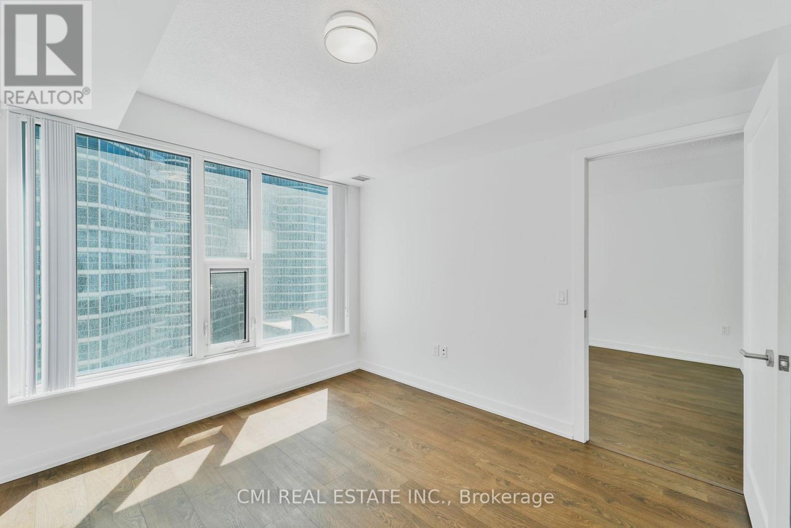 1109 - 10 York Street, Toronto, Ontario  M5J 0E1 - Photo 17 - C12438027
