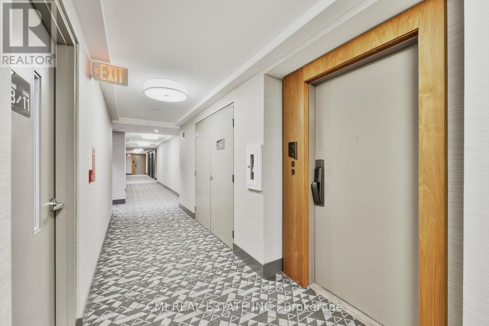 1109 - 10 York Street, Toronto, Ontario  M5J 0E1 - Photo 6 - C12438027