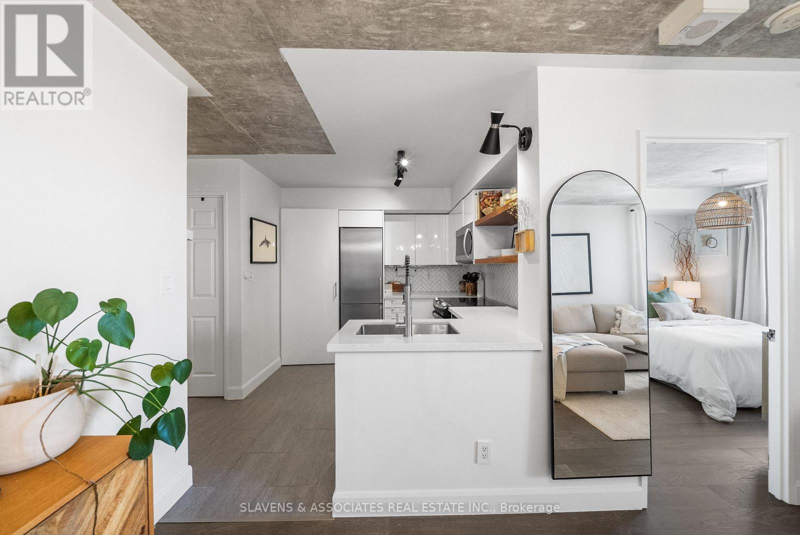 1402 - 1369 Bloor Street W, Toronto (Dufferin Grove), Ontario  M6P 4J4 - Photo 16 - C12438029