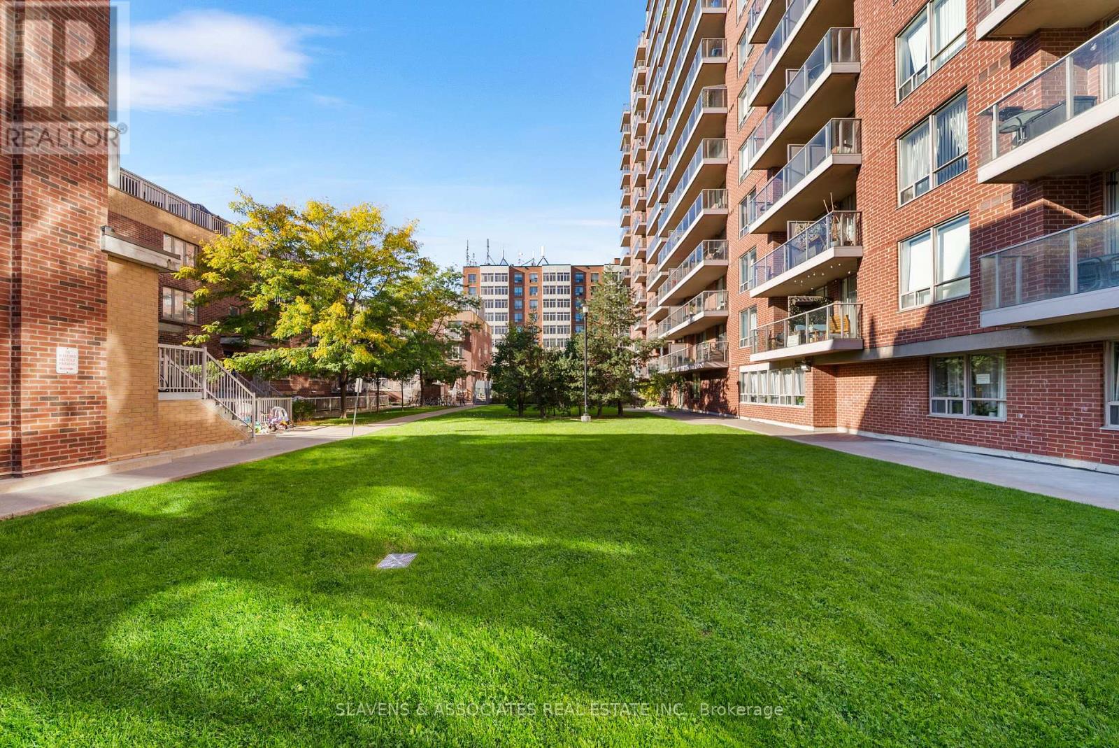 1402 - 1369 Bloor Street W, Toronto (Dufferin Grove), Ontario  M6P 4J4 - Photo 26 - C12438029