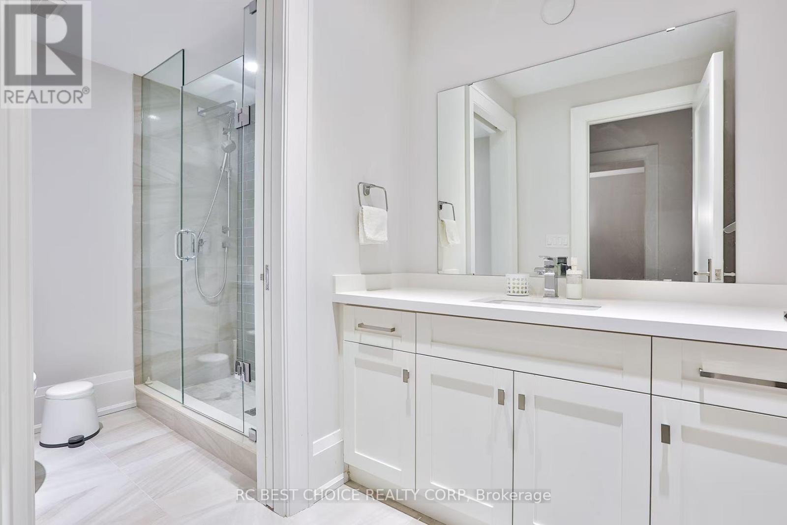 86 Princess Avenue, Toronto, Ontario  M2N 3R6 - Photo 4 - C12438031