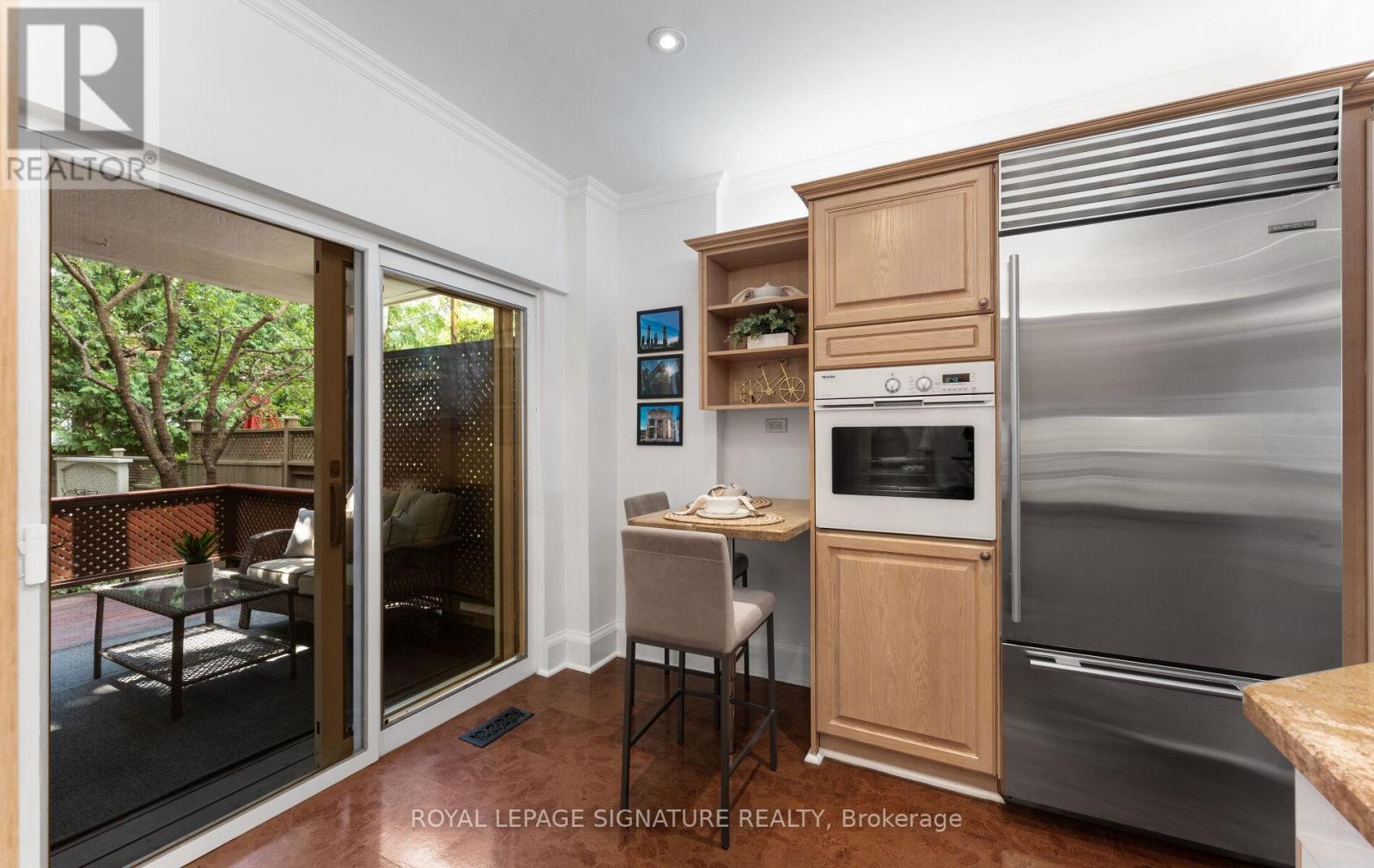 45 Hillsdale Avenue W, Toronto, Ontario  M5P 1E9 - Photo 12 - C12438035