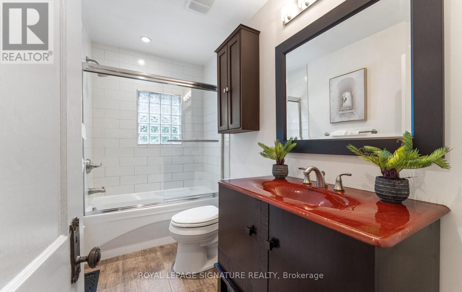 45 Hillsdale Avenue W, Toronto, Ontario  M5P 1E9 - Photo 23 - C12438035