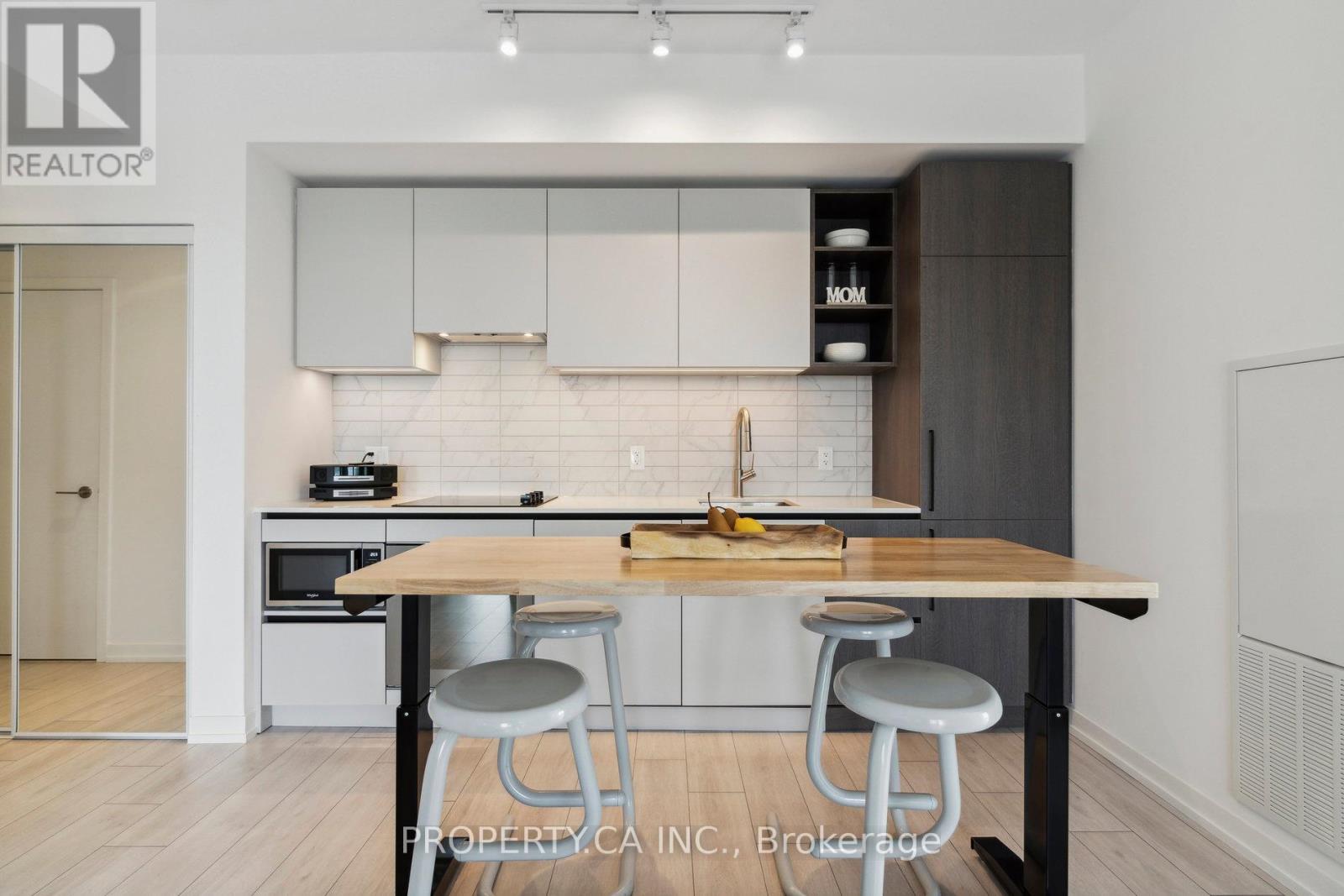 4102 - 55 Mercer Street, Toronto, Ontario  M5V 0W4 - Photo 4 - C12438055
